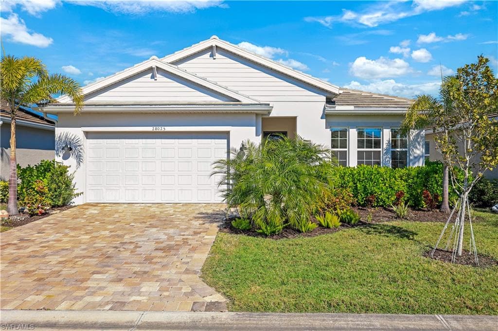 28025 Seasons Tide Ave, Bonita Springs, FL 34135-26