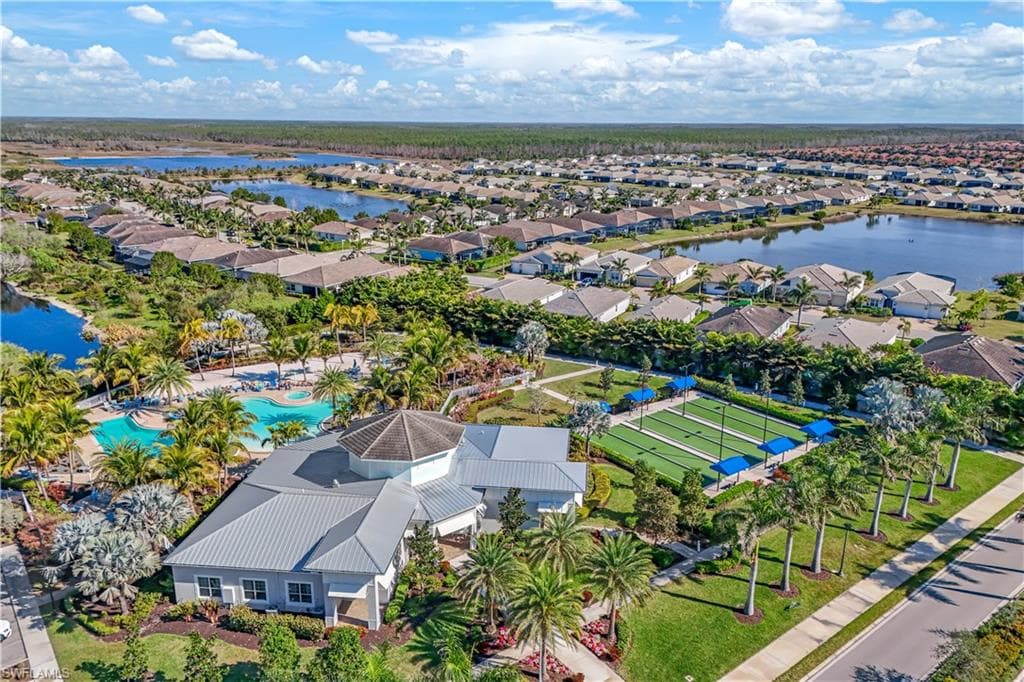 28025 Seasons Tide Ave, Bonita Springs, FL 34135-41