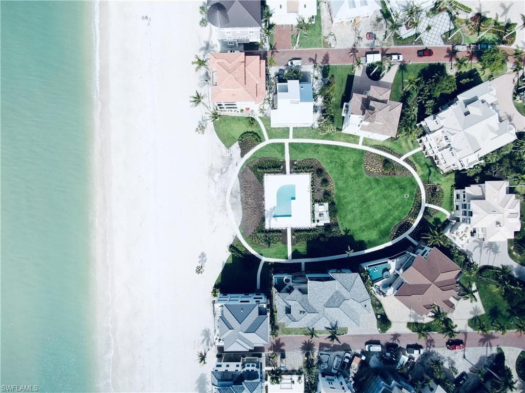 106 Jumento Cay Ln, Naples, FL 34134-4