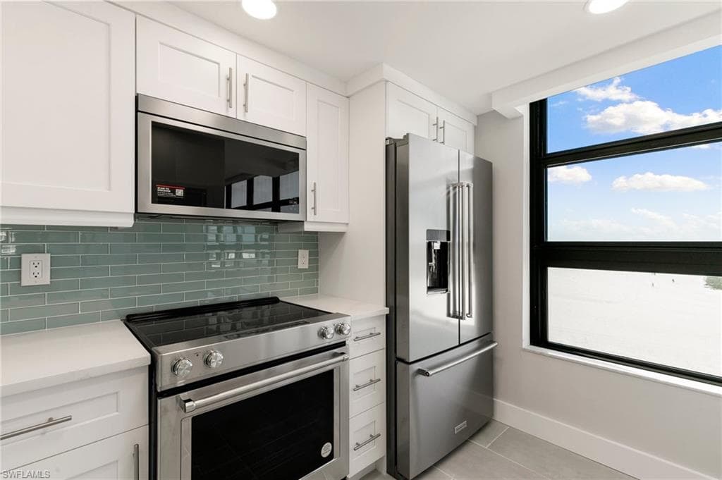320 Seaview Ct 2-512, Marco Island, FL 34145-16