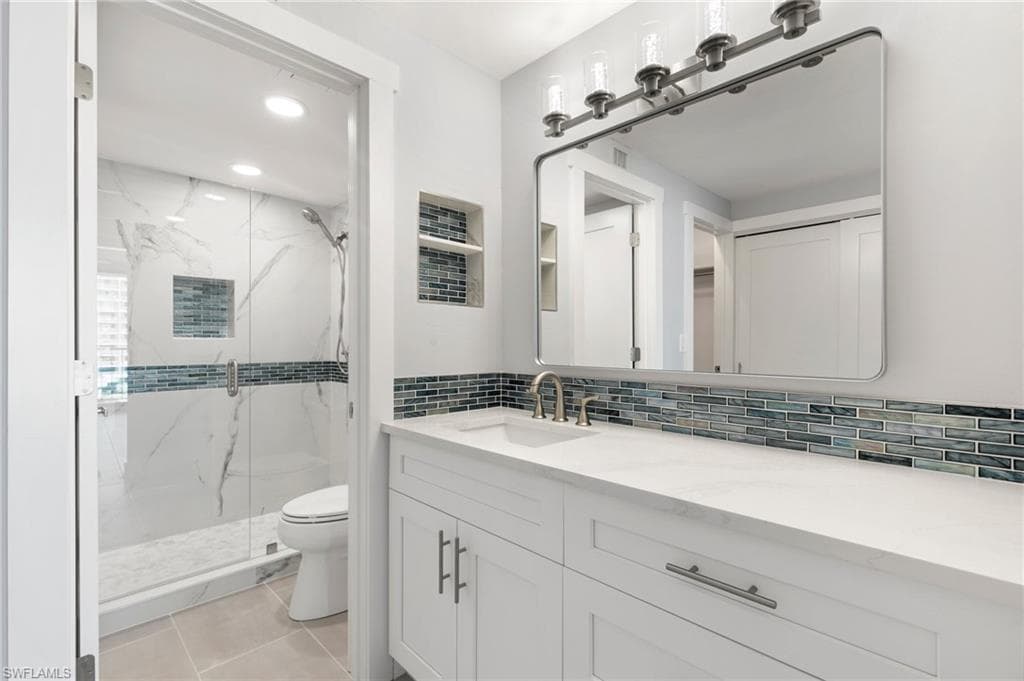 320 Seaview Ct 2-512, Marco Island, FL 34145-20
