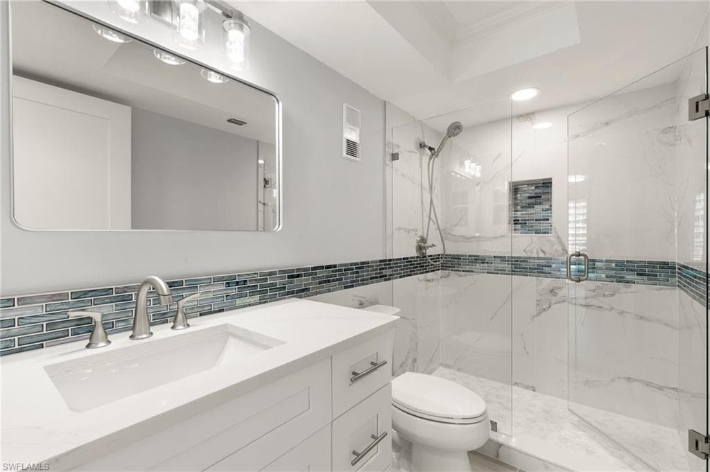 320 Seaview Ct 2-512, Marco Island, FL 34145-26