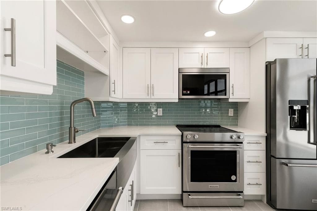 320 Seaview Ct 2-512, Marco Island, FL 34145-3