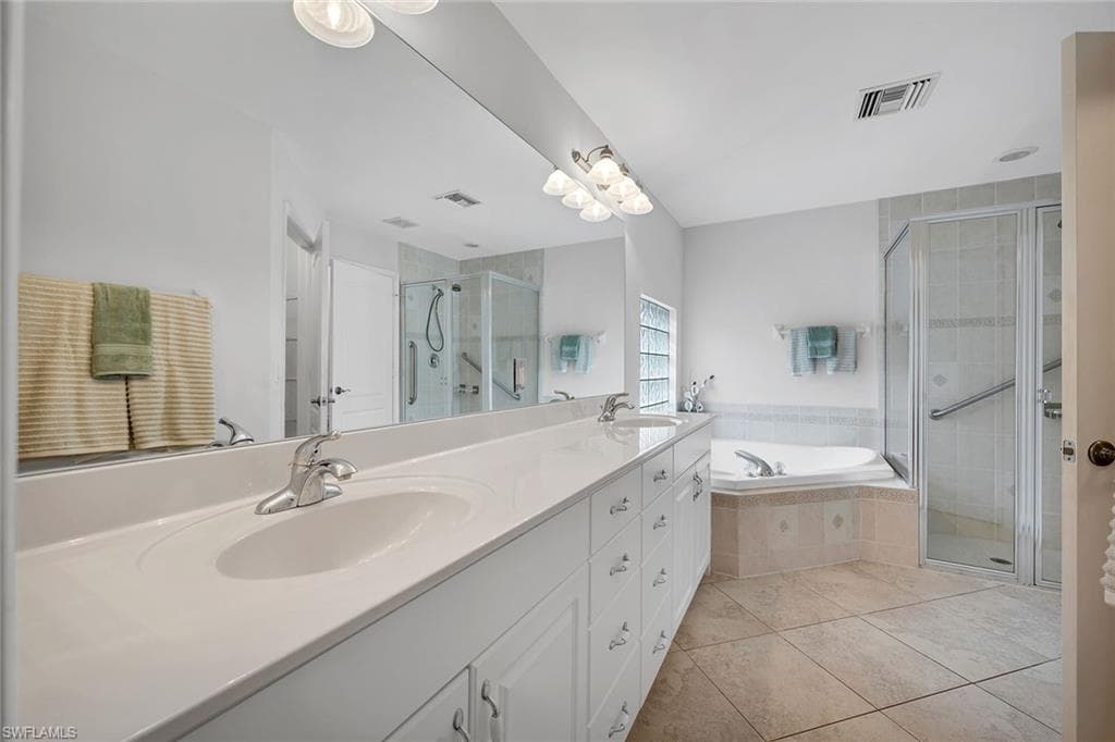 1610 Begonia Ct, Marco Island, FL 34145-17