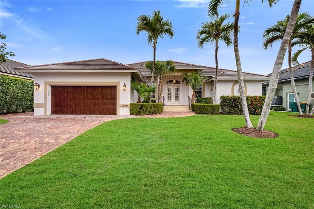 1610 Begonia Ct, Marco Island, FL 34145-1