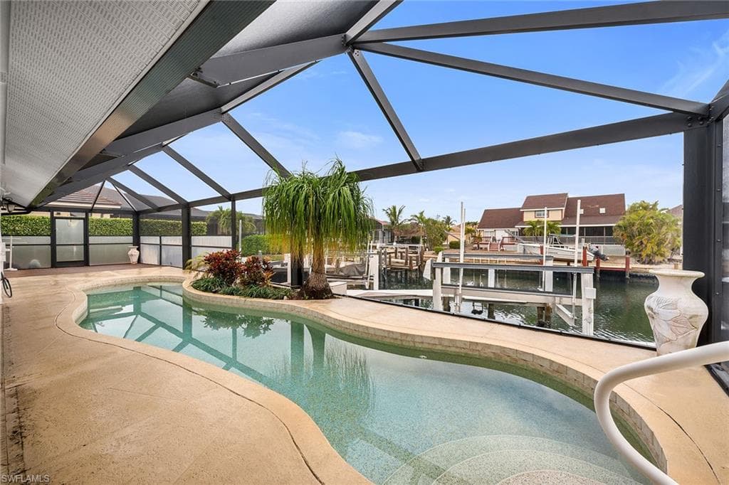 1610 Begonia Ct, Marco Island, FL 34145-26