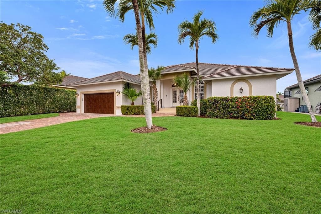1610 Begonia Ct, Marco Island, FL 34145-32