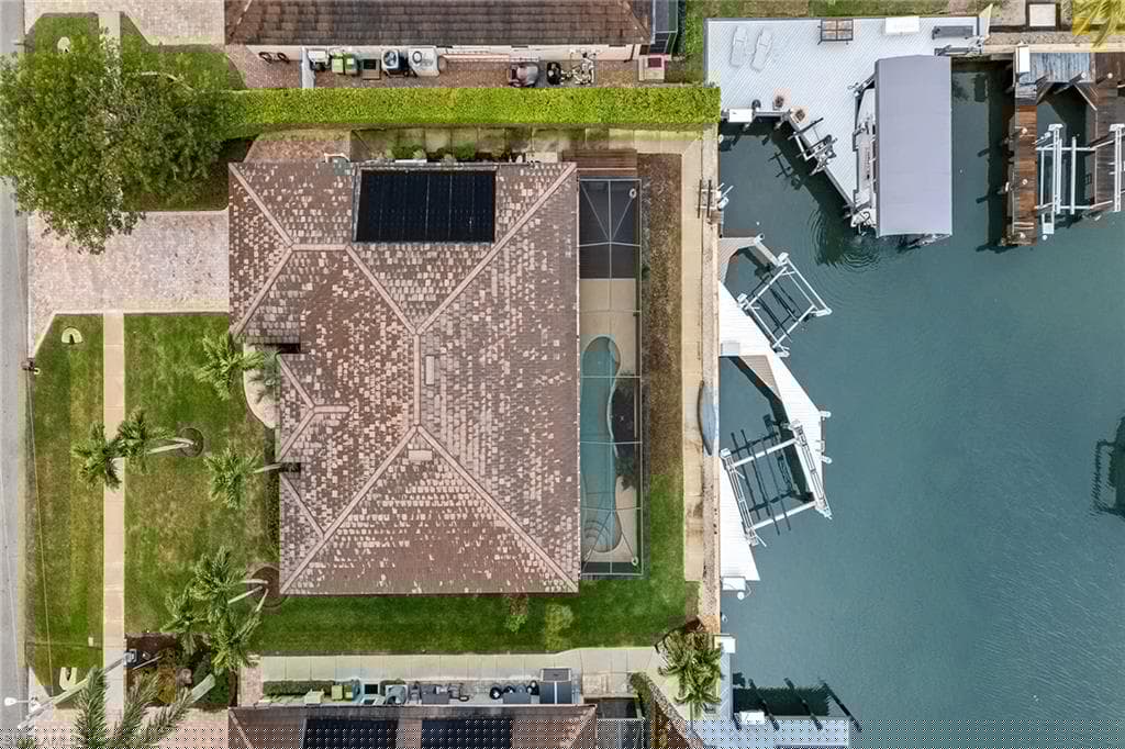 1610 Begonia Ct, Marco Island, FL 34145-39
