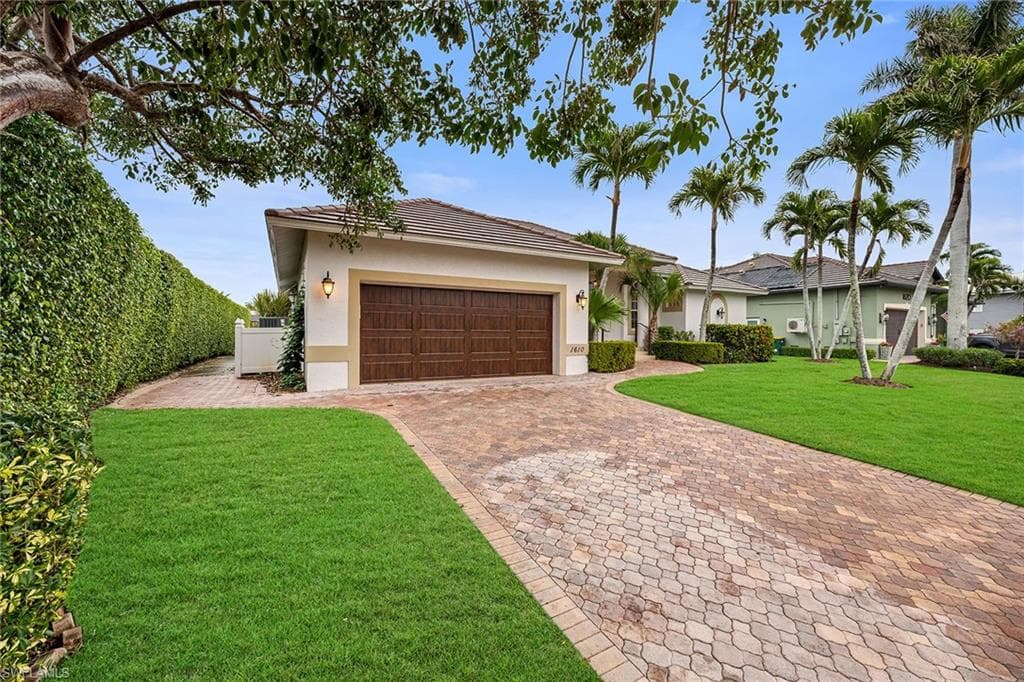 1610 Begonia Ct, Marco Island, FL 34145-42