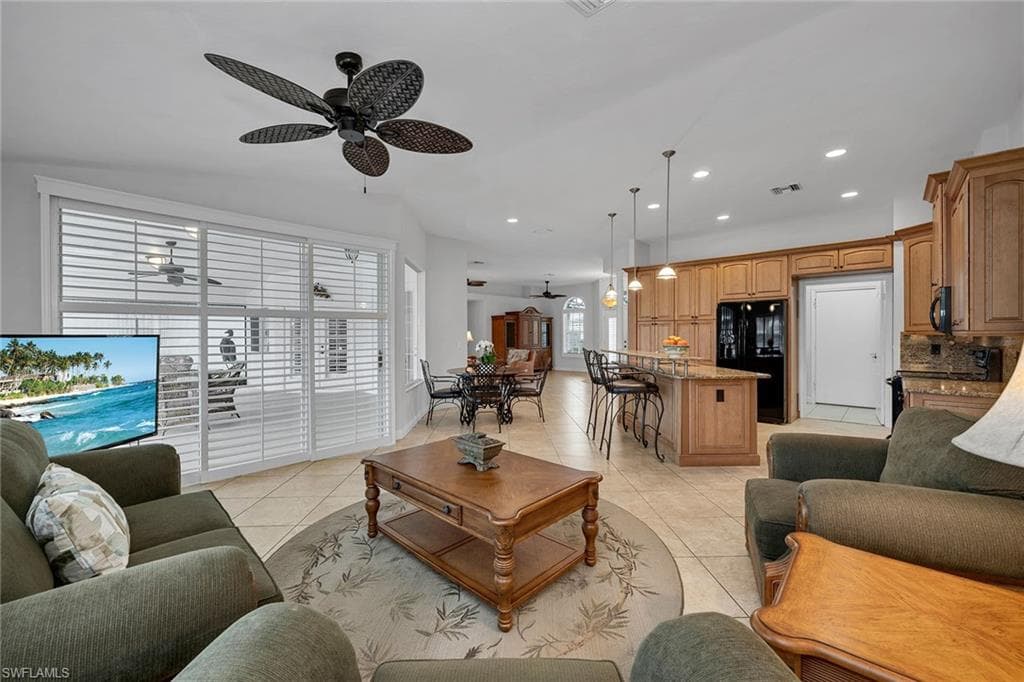 1610 Begonia Ct, Marco Island, FL 34145-7