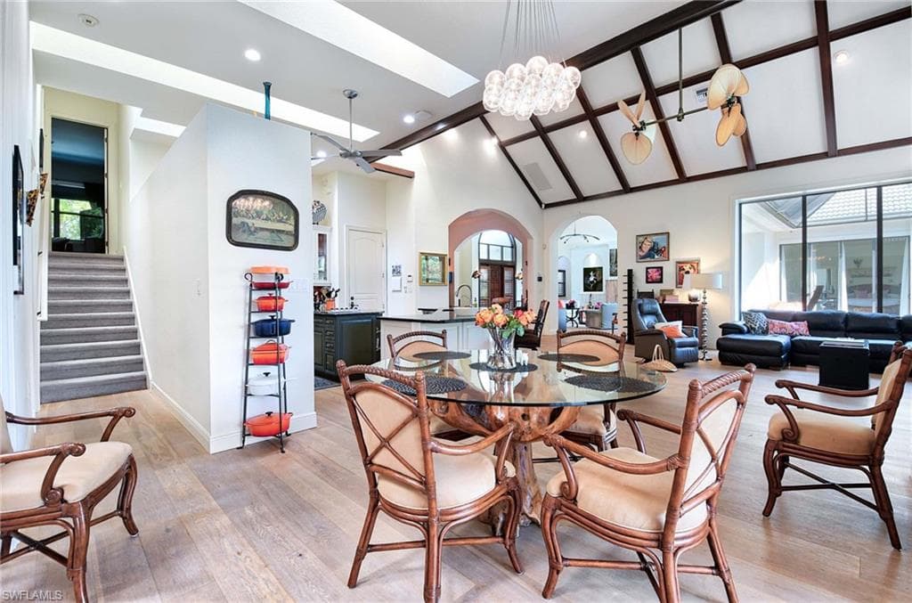 2755 Lantern Ln, Naples, FL 34102-16