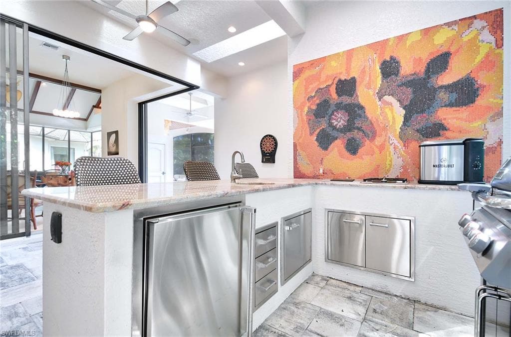 2755 Lantern Ln, Naples, FL 34102-22