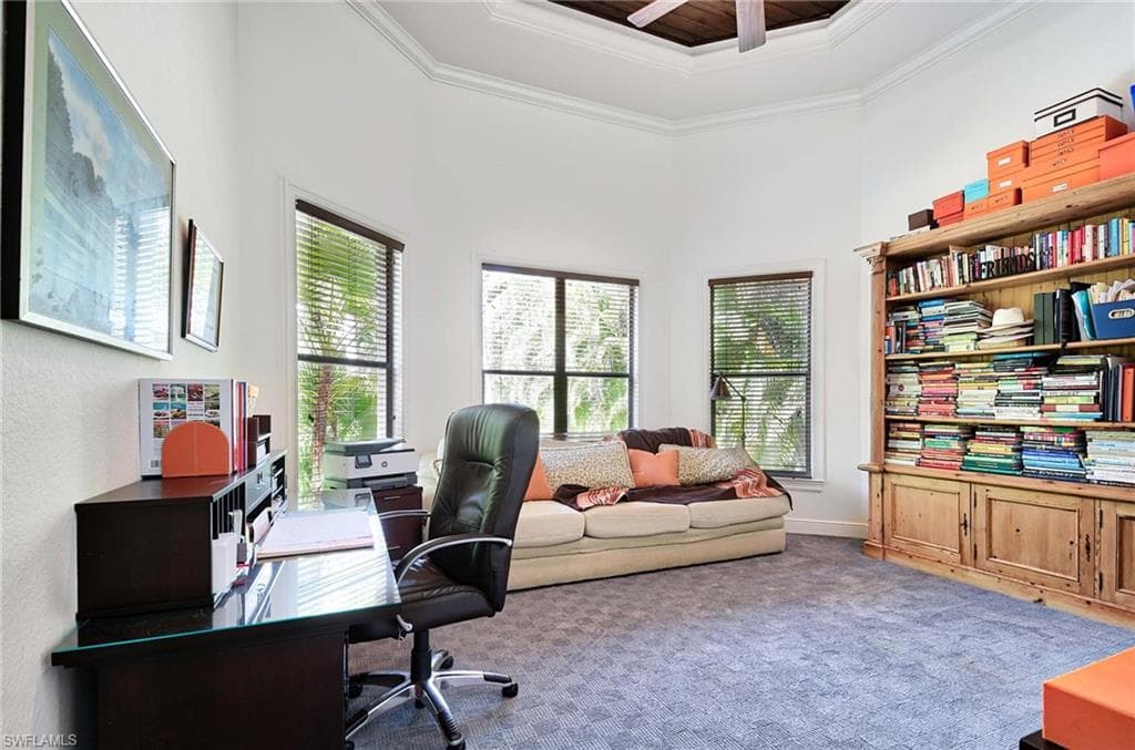 2755 Lantern Ln, Naples, FL 34102-28