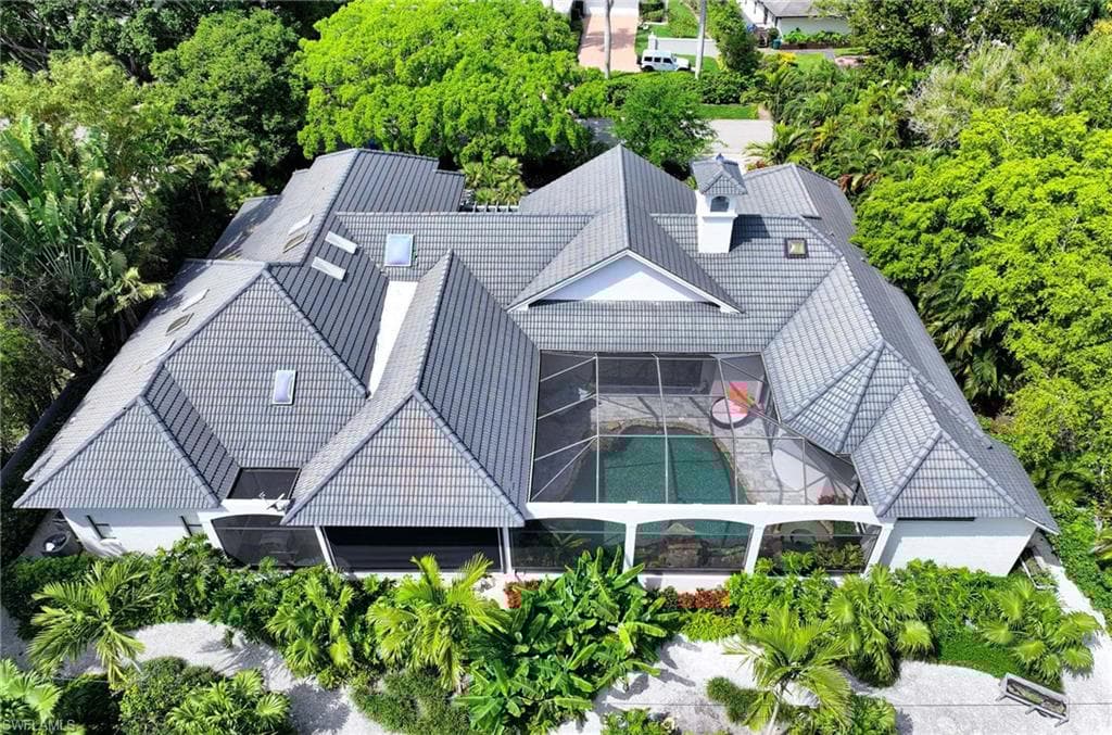 2755 Lantern Ln, Naples, FL 34102-49