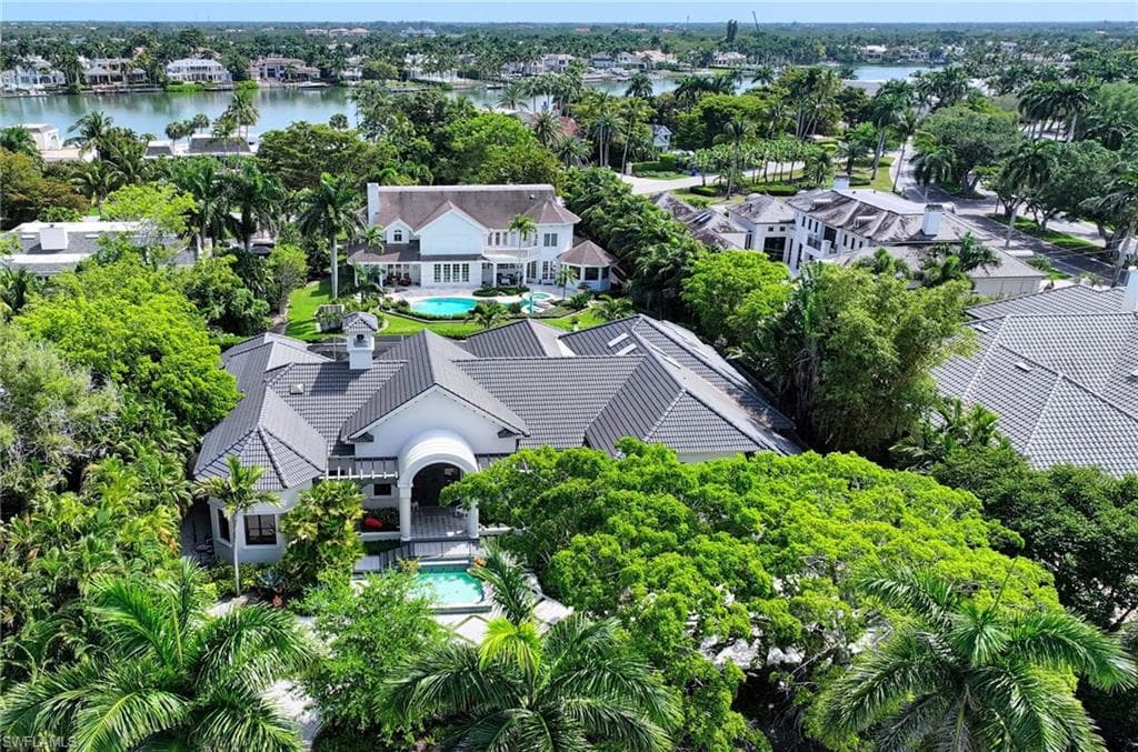 2755 Lantern Ln, Naples, FL 34102-50