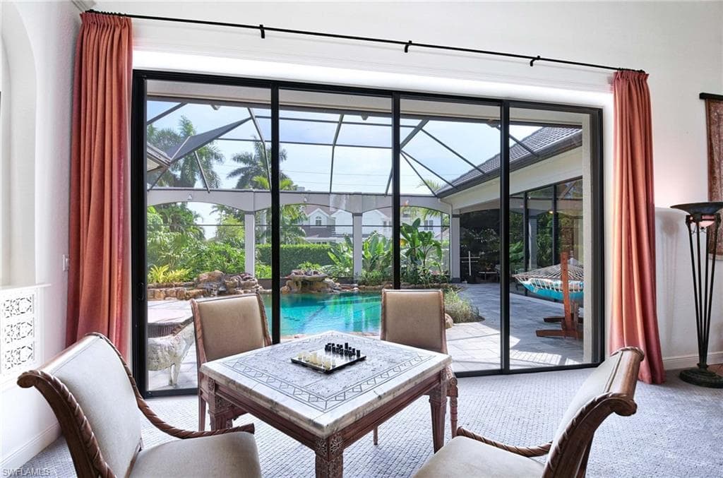 2755 Lantern Ln, Naples, FL 34102-5