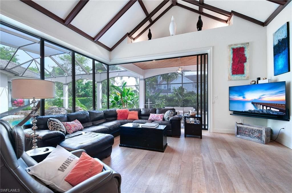 2755 Lantern Ln, Naples, FL 34102-7