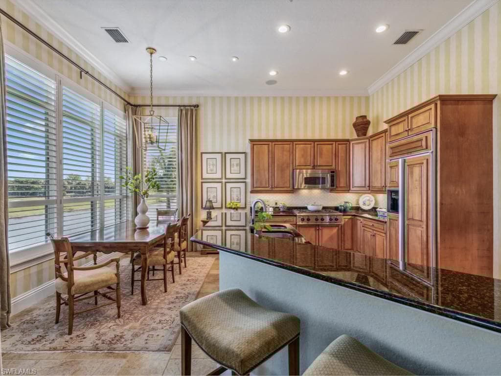 15540 Monterosso Ln 202, Naples, FL 34110-11