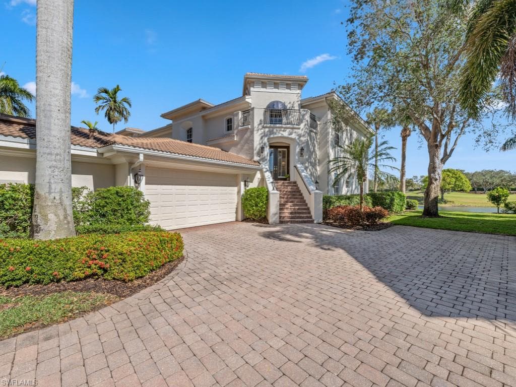 15540 Monterosso Ln 202, Naples, FL 34110-1