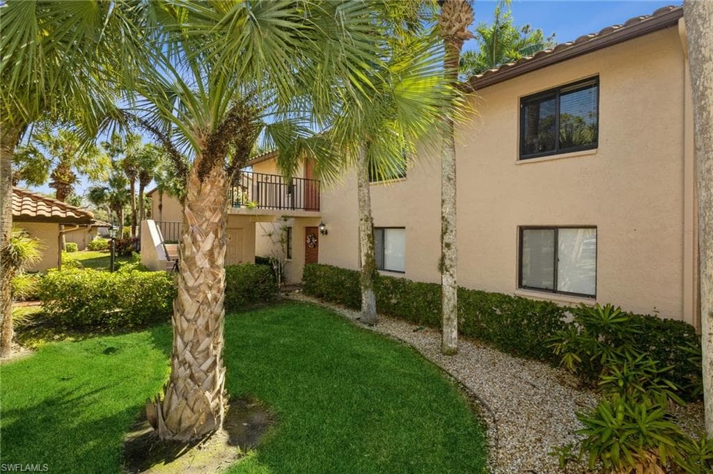 3219 Horse Carriage Way 2, Naples, FL 34105-16