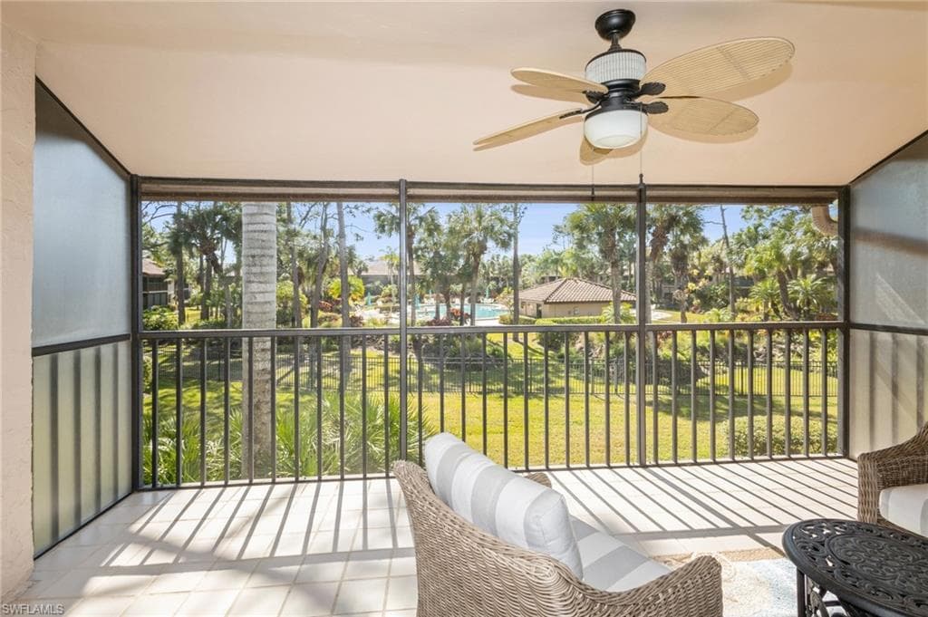 3219 Horse Carriage Way 2, Naples, FL 34105-4