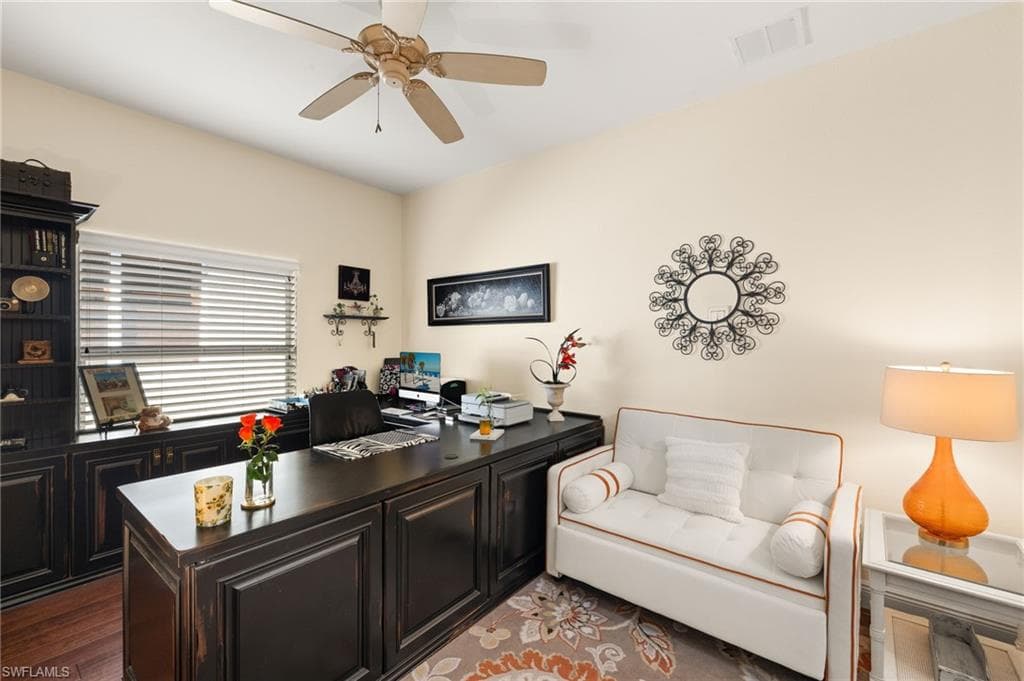 207 Glen Eagle Cir, Naples, FL 34104-19