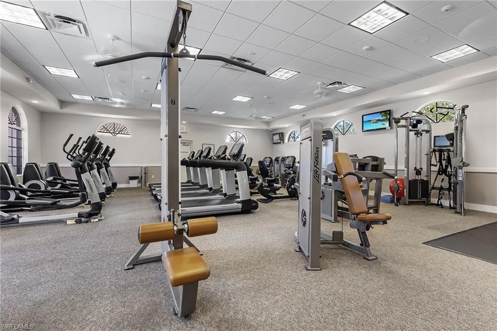 207 Glen Eagle Cir, Naples, FL 34104-30