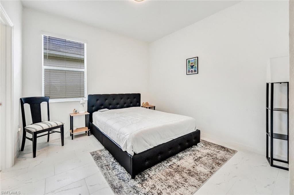2446 Orchard St, Naples, FL 34120-24