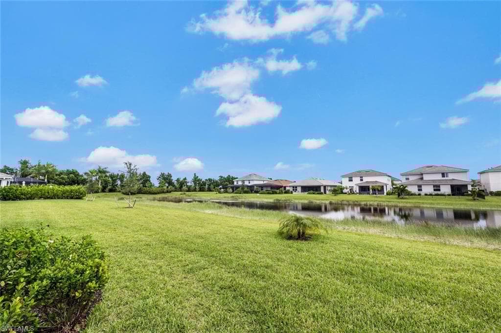 2446 Orchard St, Naples, FL 34120-30