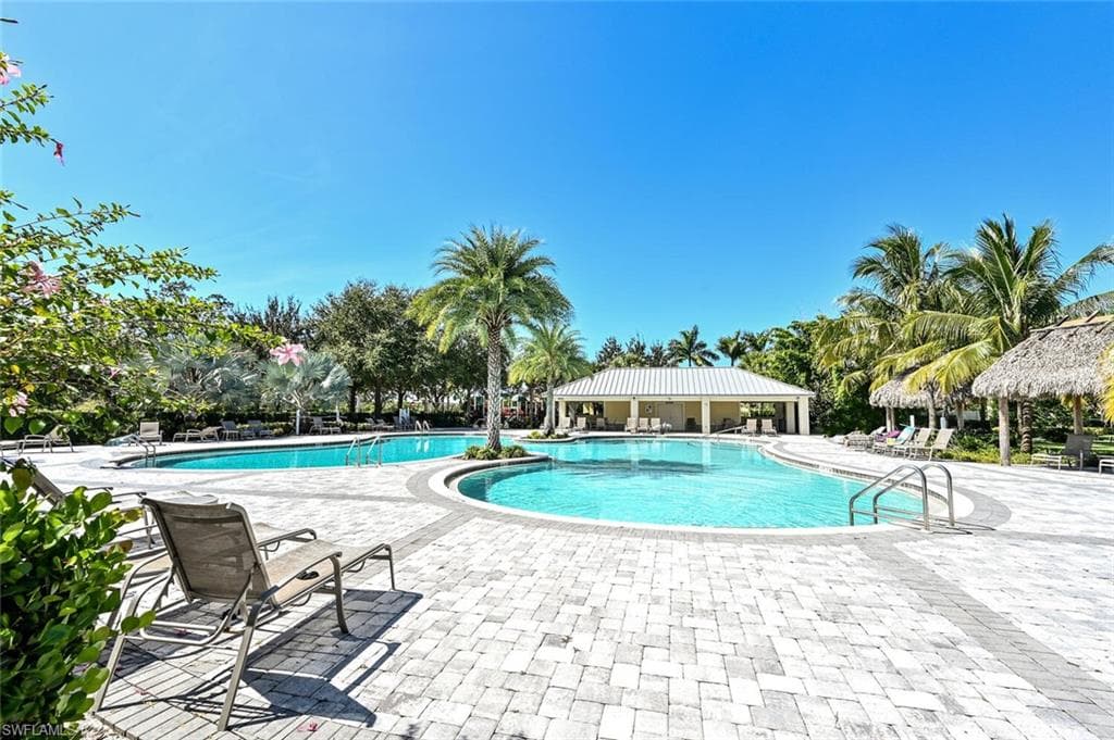 2446 Orchard St, Naples, FL 34120-36