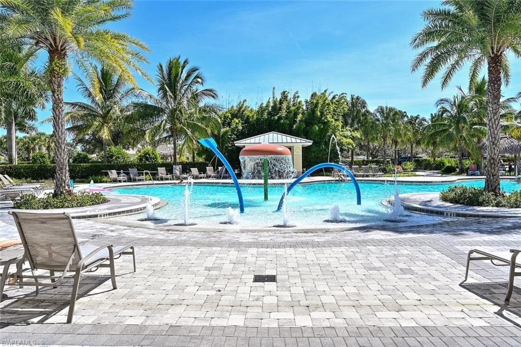 2446 Orchard St, Naples, FL 34120-38