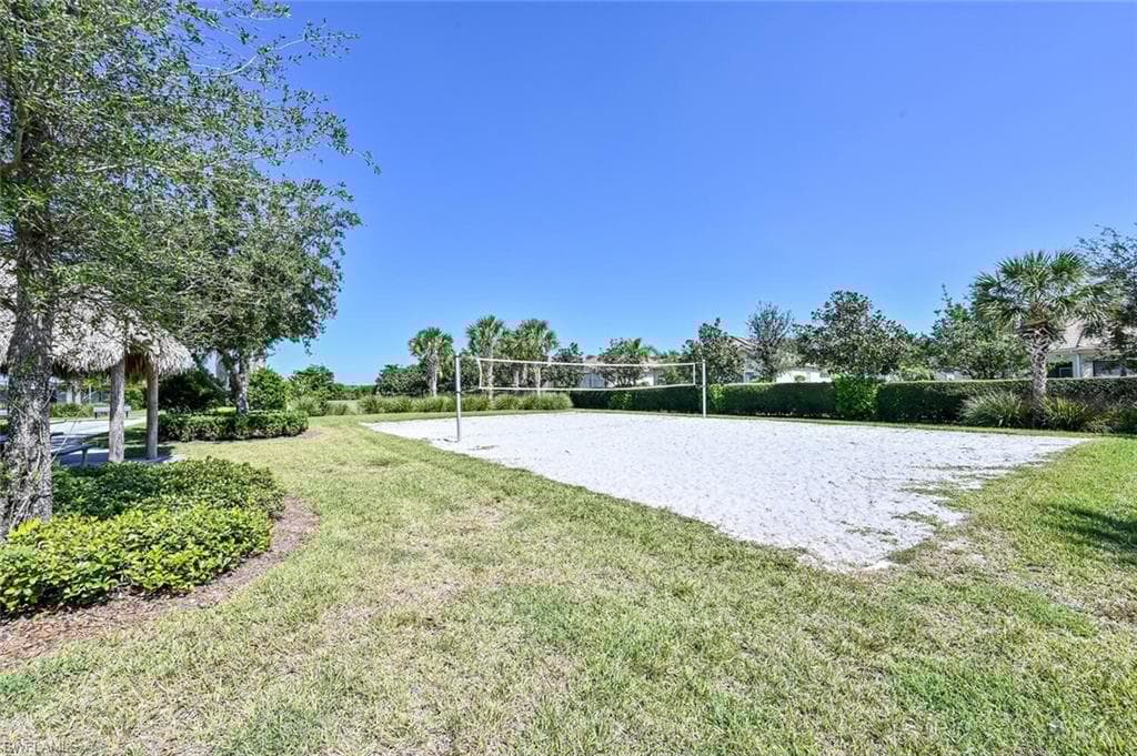 2446 Orchard St, Naples, FL 34120-40