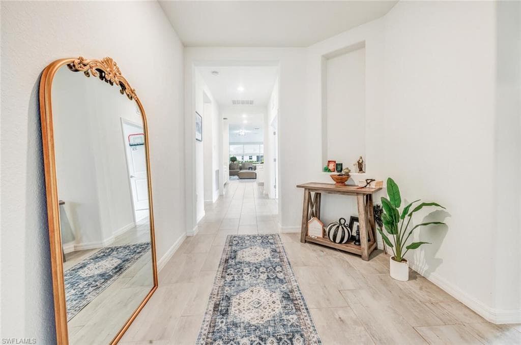 2446 Orchard St, Naples, FL 34120-4
