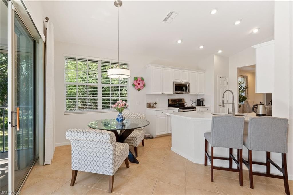 19530 Marsh Point Run 202, Estero, FL 33928-5