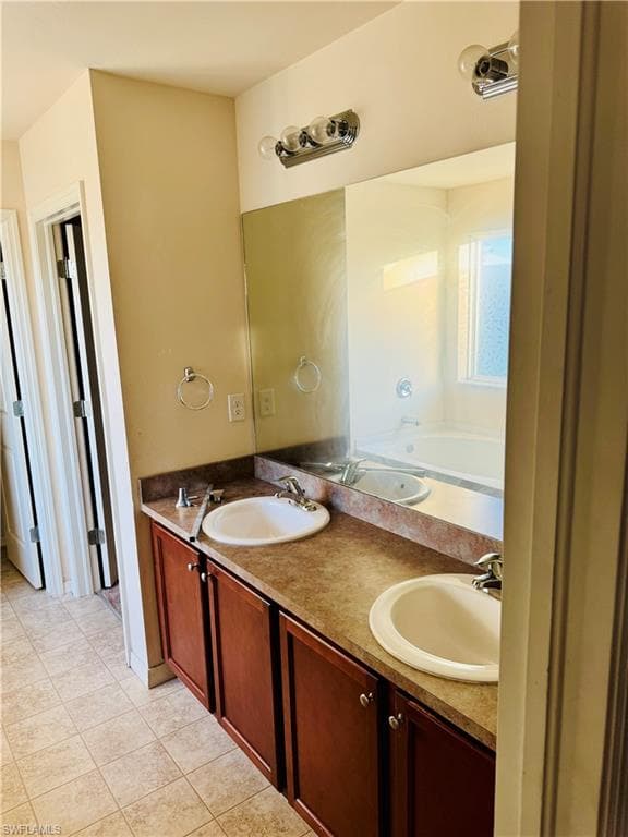18157 Horizon View Blvd, Lehigh Acres, FL 33972-35
