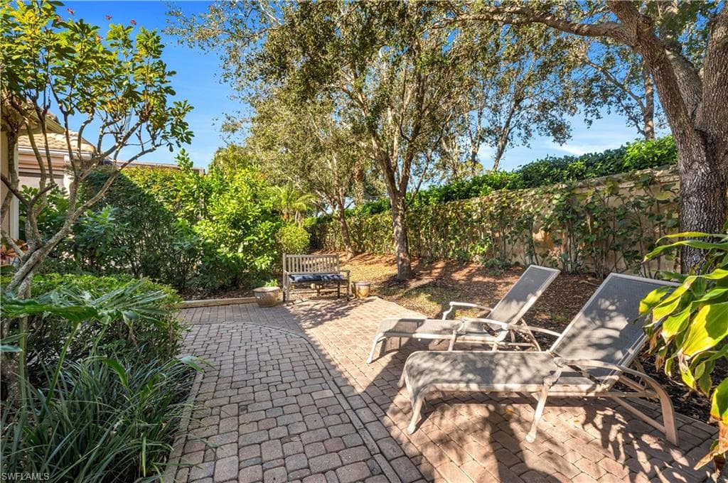 3155 Santorini Ct, Naples, FL 34119-21