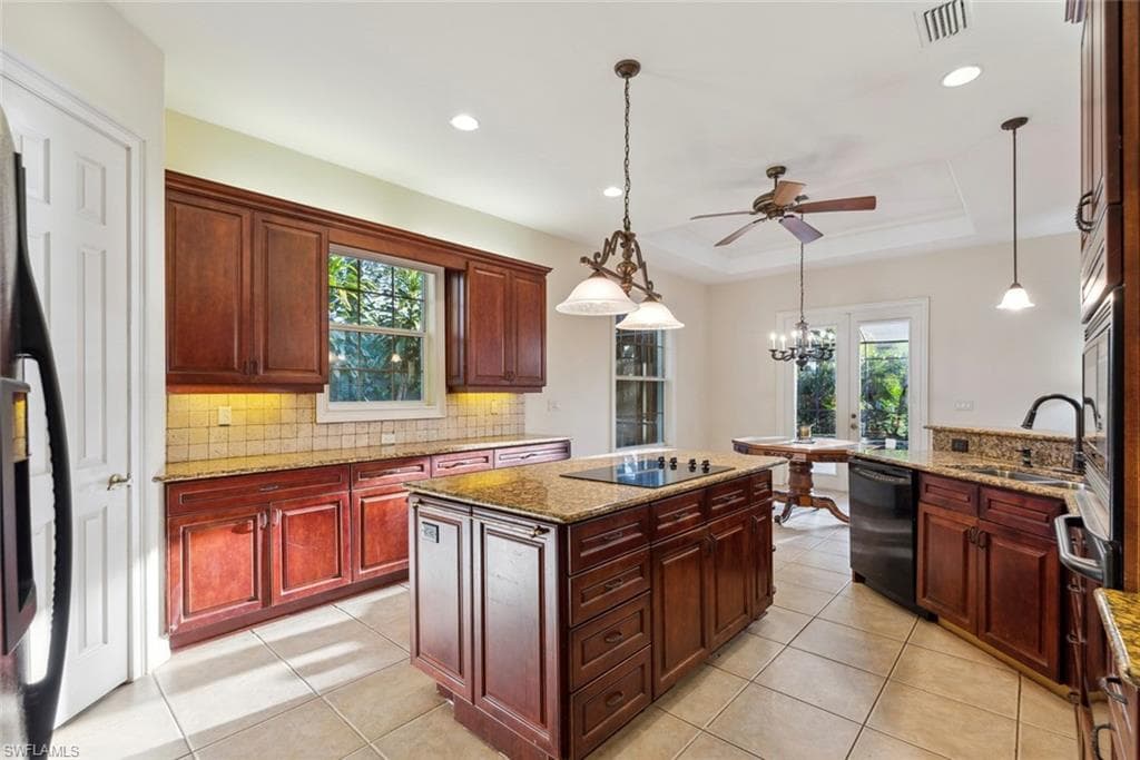 3155 Santorini Ct, Naples, FL 34119-7