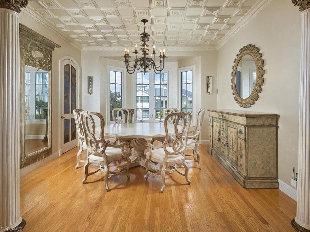 720 17th Ave S, Naples, FL 34102-13
