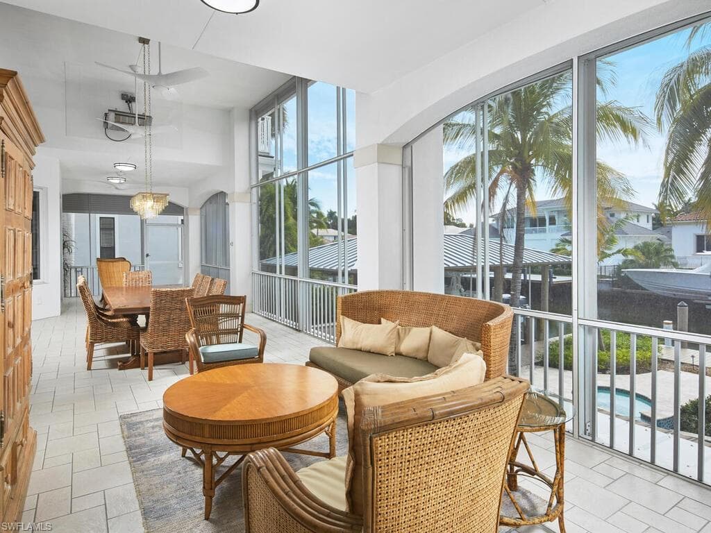 720 17th Ave S, Naples, FL 34102-14