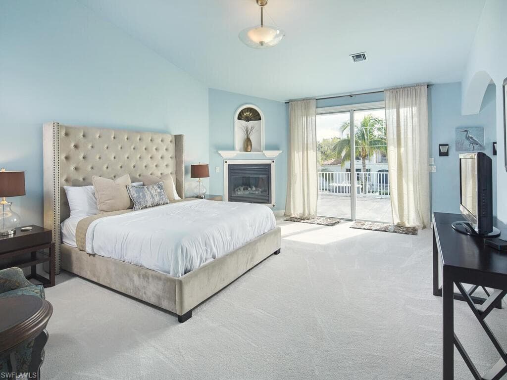 720 17th Ave S, Naples, FL 34102-24