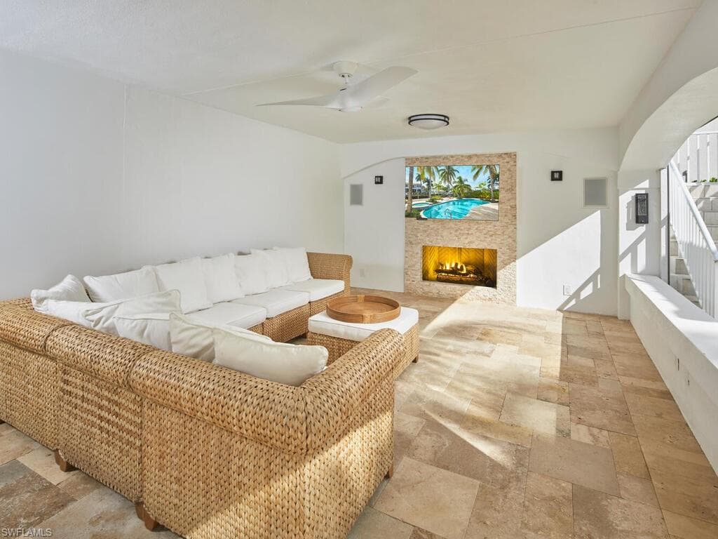 720 17th Ave S, Naples, FL 34102-27