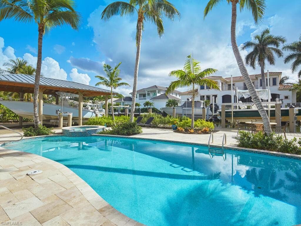 720 17th Ave S, Naples, FL 34102-32