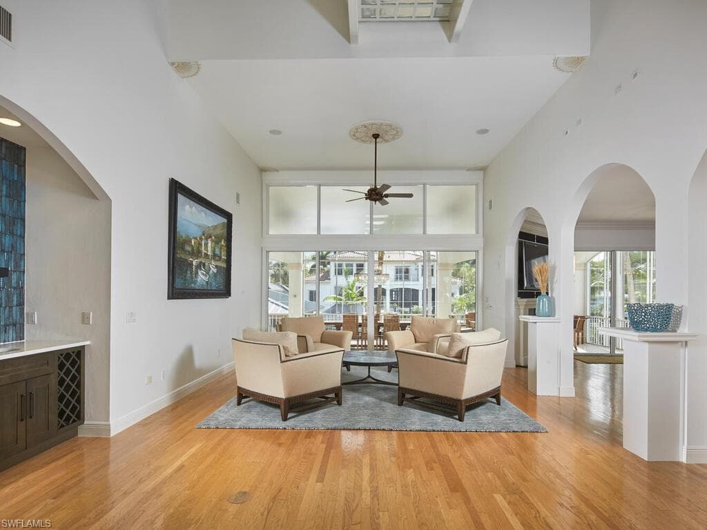 720 17th Ave S, Naples, FL 34102-3