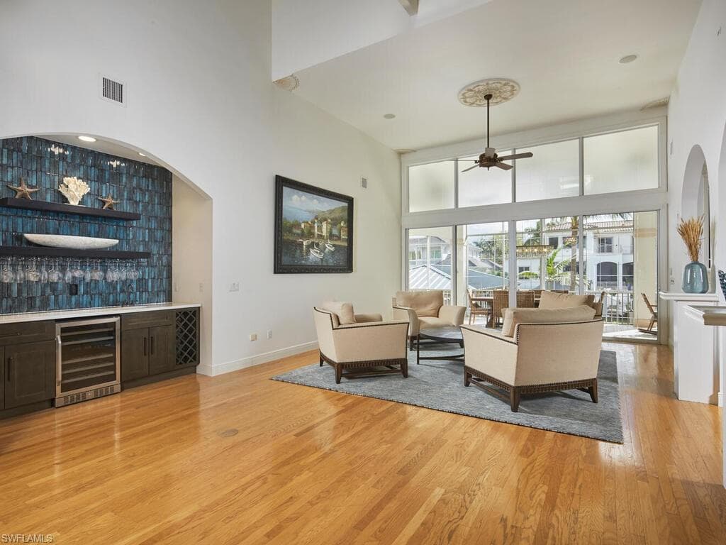 720 17th Ave S, Naples, FL 34102-6