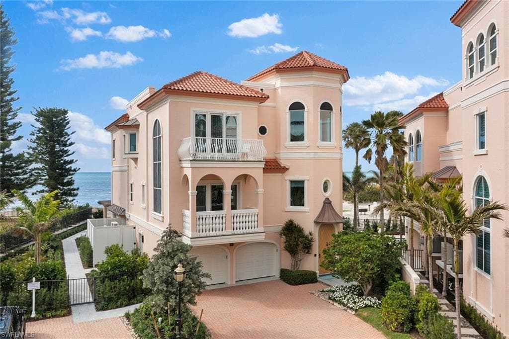 15 Casa Mar Ln 2, Naples, FL 34103-1