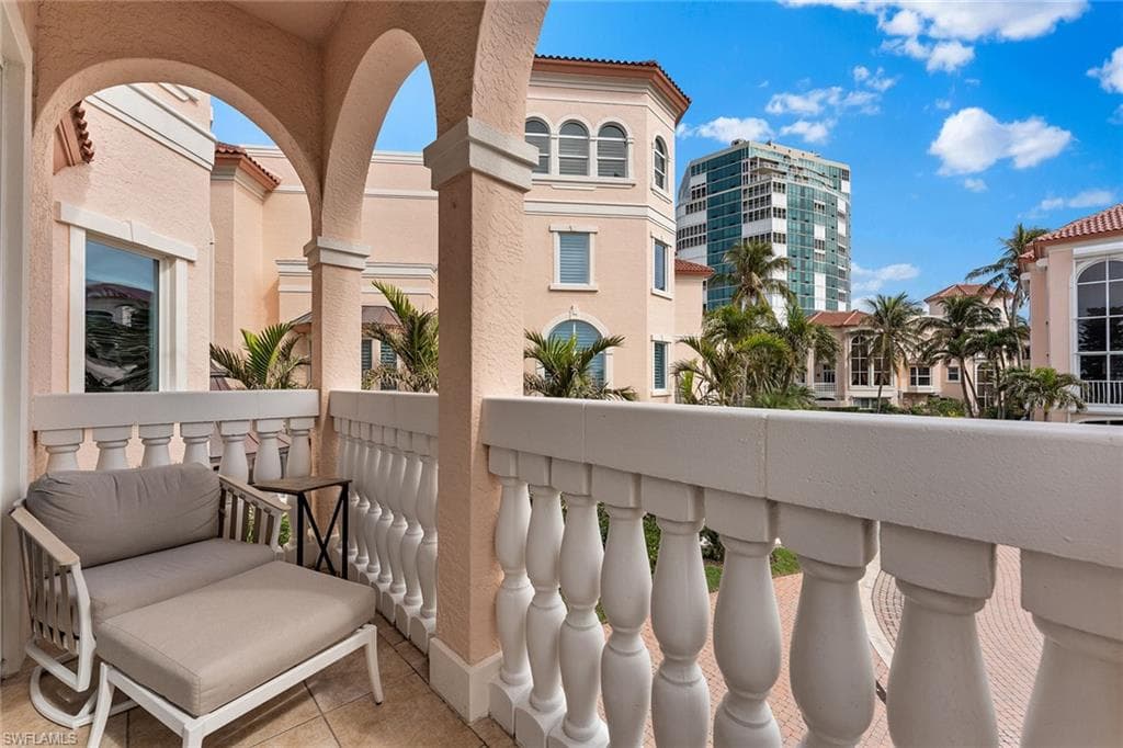 15 Casa Mar Ln 2, Naples, FL 34103-22