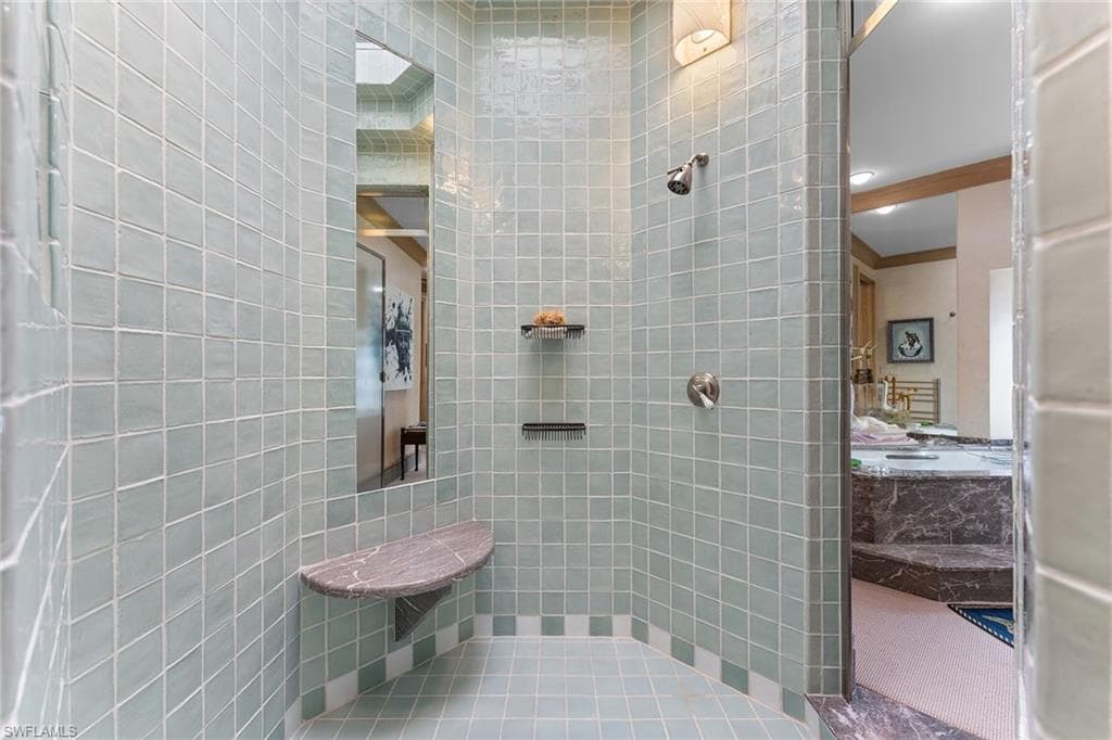 15 Casa Mar Ln 2, Naples, FL 34103-33