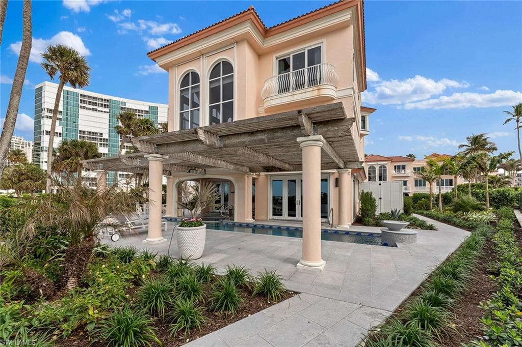 15 Casa Mar Ln 2, Naples, FL 34103-34