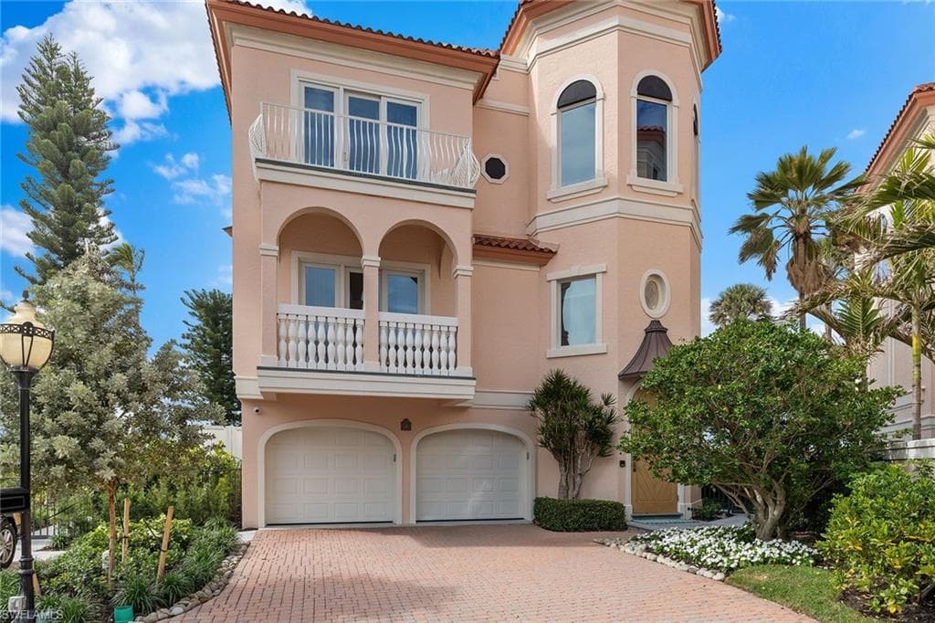 15 Casa Mar Ln 2, Naples, FL 34103-3