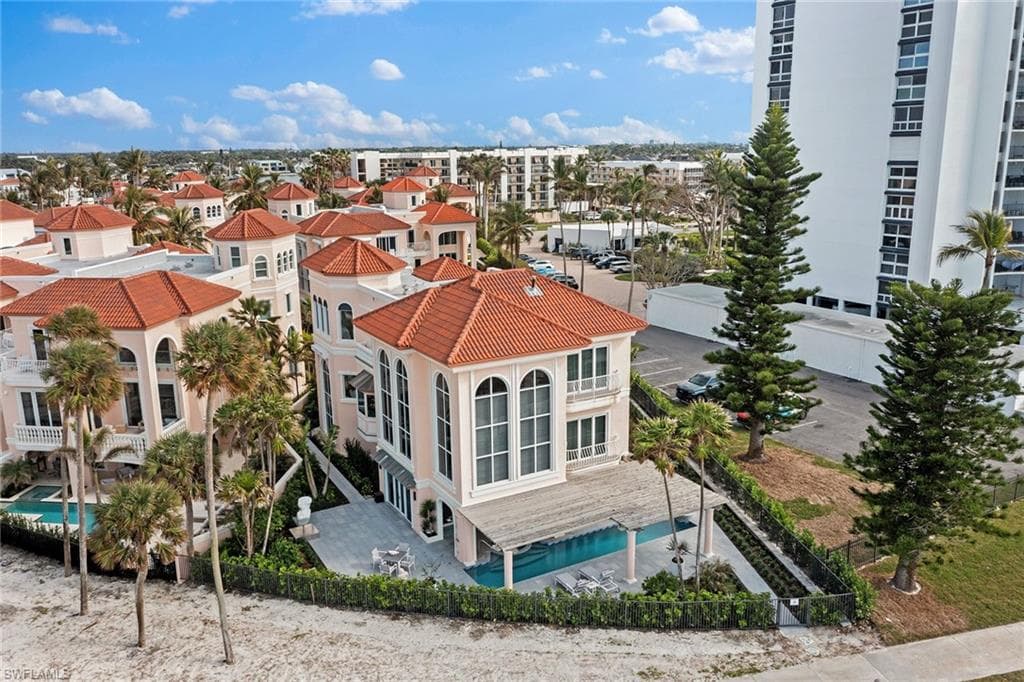 15 Casa Mar Ln 2, Naples, FL 34103-4